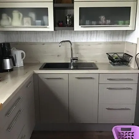 Zum Schnatz 公寓 *