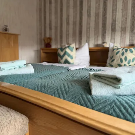 Zum Schnatz 公寓 *